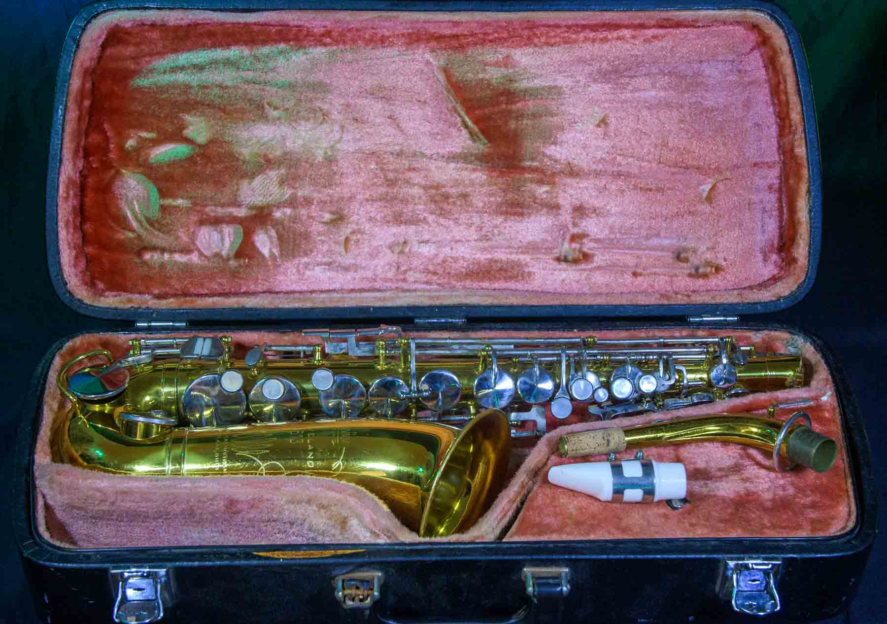King Cleveland 613 alto sax